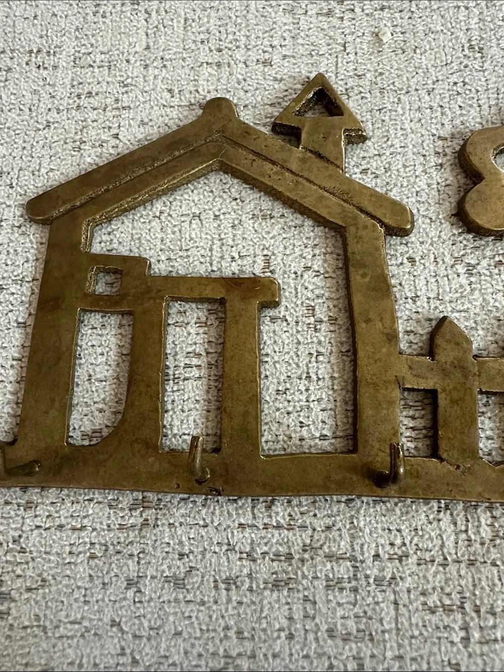 Vintage Brass Cottage & Picket Fence Wall Key Rack (4 hooks)